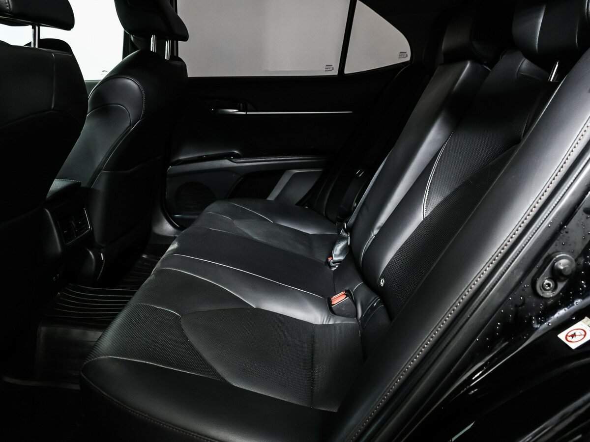 Toyota Camry, 2018 Фото №14