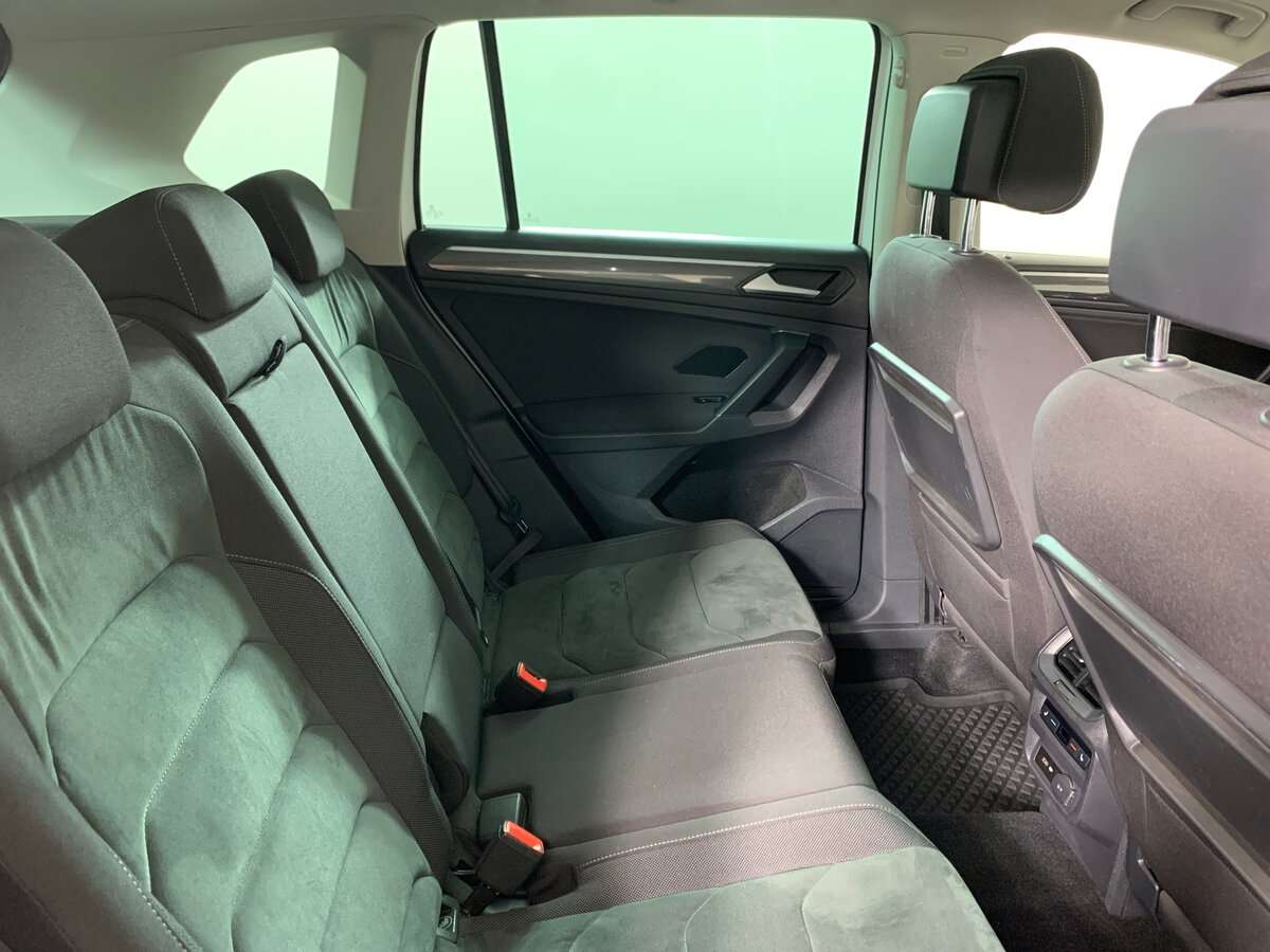 Volkswagen Tiguan, 2019 Фото №18