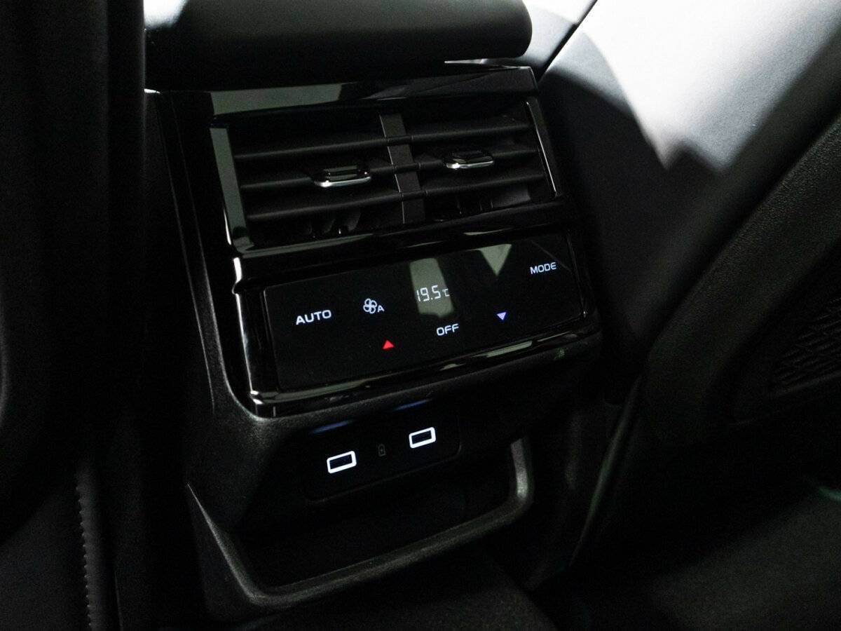 Geely Monjaro, 2023 Фото №17