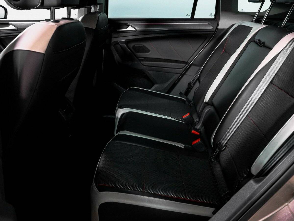 Volkswagen Tiguan, 2021 Фото №10