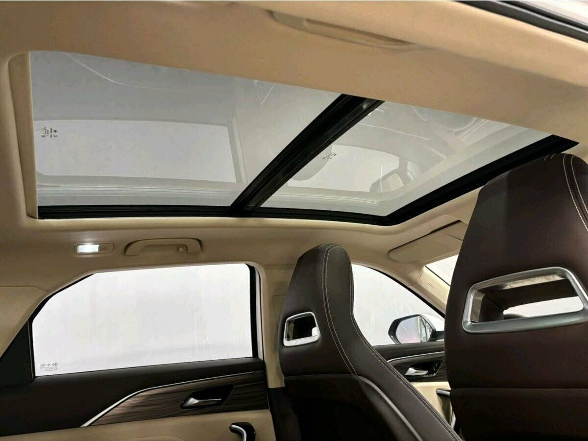 FAW Bestune T77, 2023 Фото №12