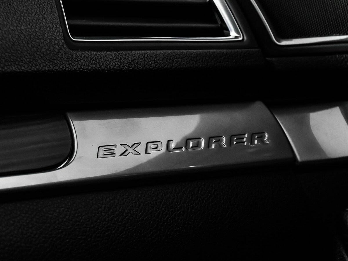 Ford Explorer, 2018 Фото №25