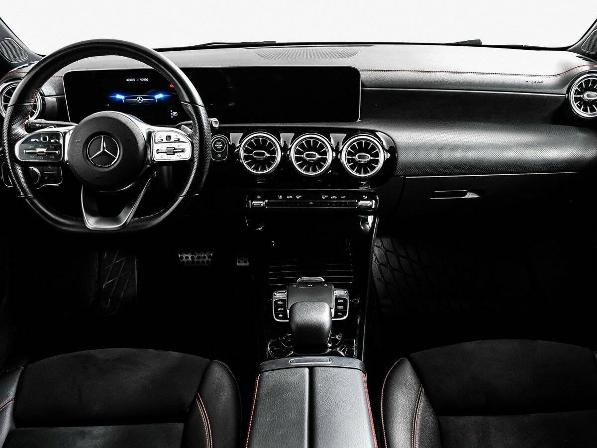 Mercedes-Benz CLA 200, 2019 Фото №11