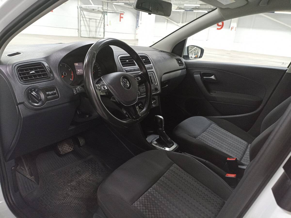 Volkswagen Polo, 2018 Фото №16