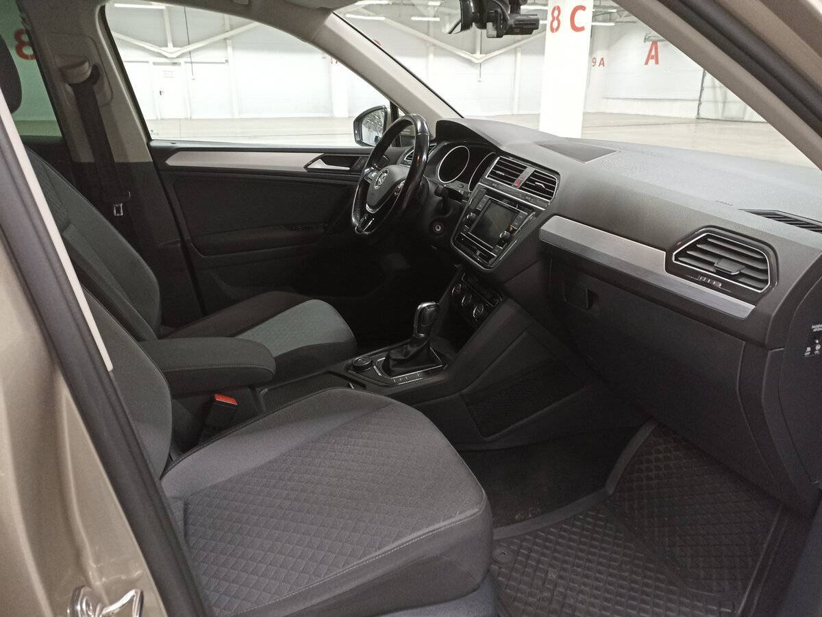 Volkswagen Tiguan, 2017 Фото №11
