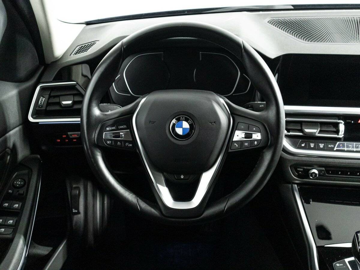 BMW 3 серии 318i, 2020 Фото №20