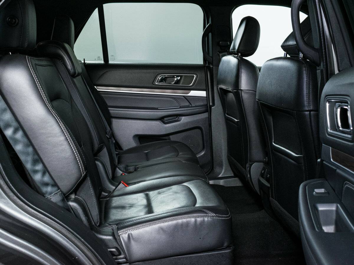 Ford Explorer, 2018 Фото №14
