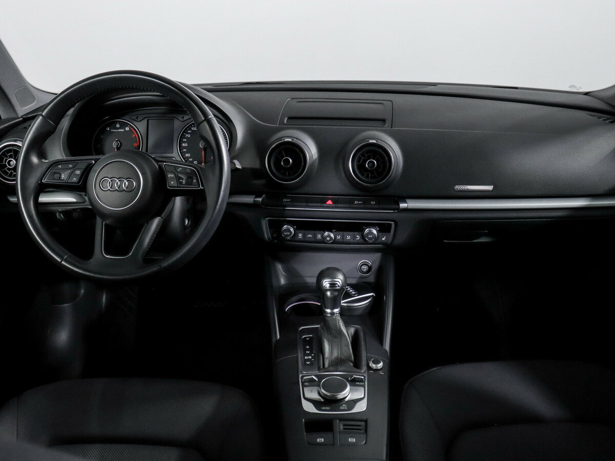 Audi A3 III (8V) Рестайлинг, 2018 Фото №10