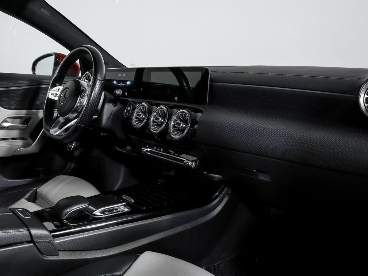 Mercedes-Benz CLA 200 II (C118, X118), 2019 - 51 098 км. | Фото №7