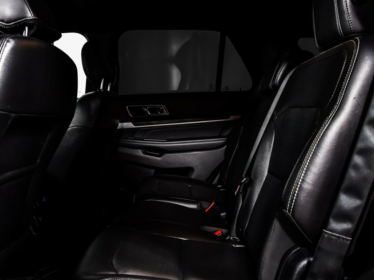 Ford Explorer V Рестайлинг 2, 2018 Фото №13