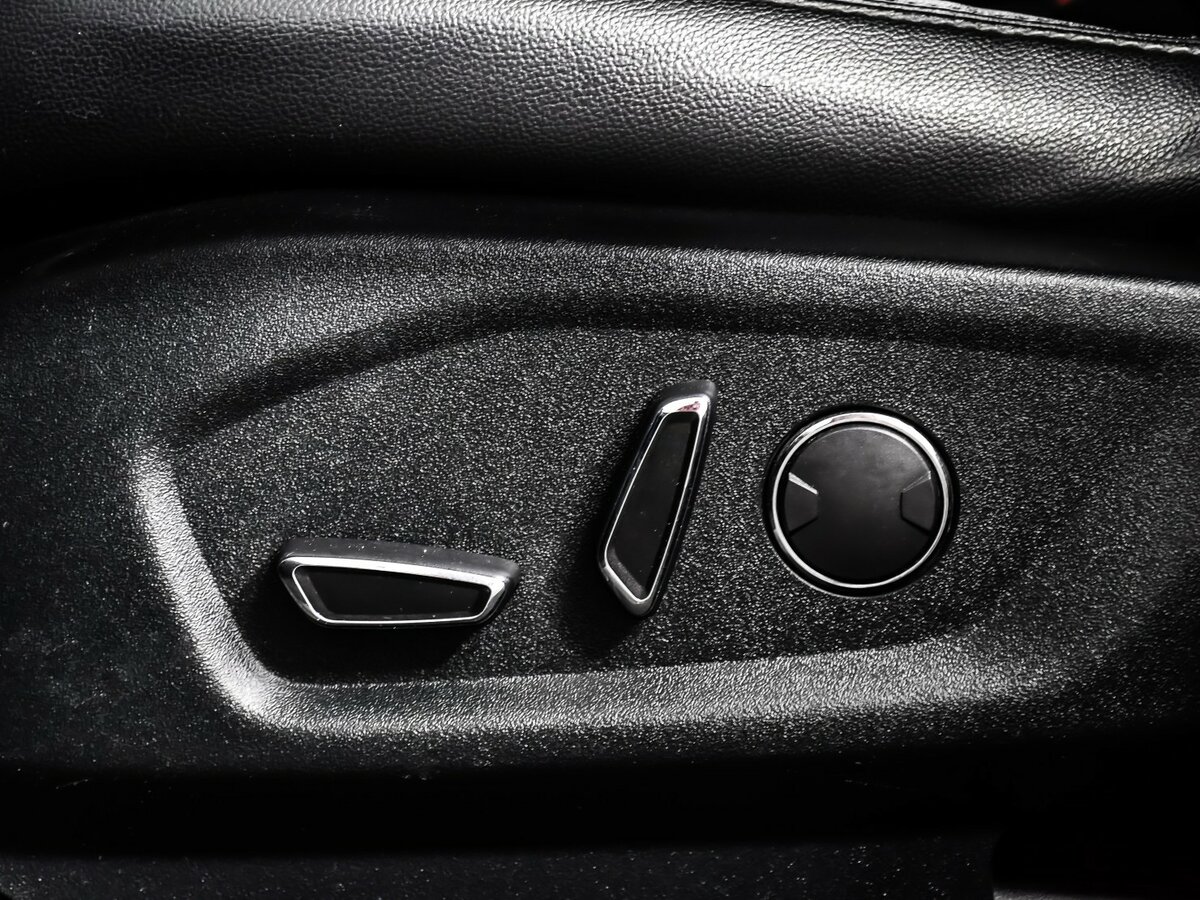 Ford Explorer V Рестайлинг 2, 2018 Фото №19