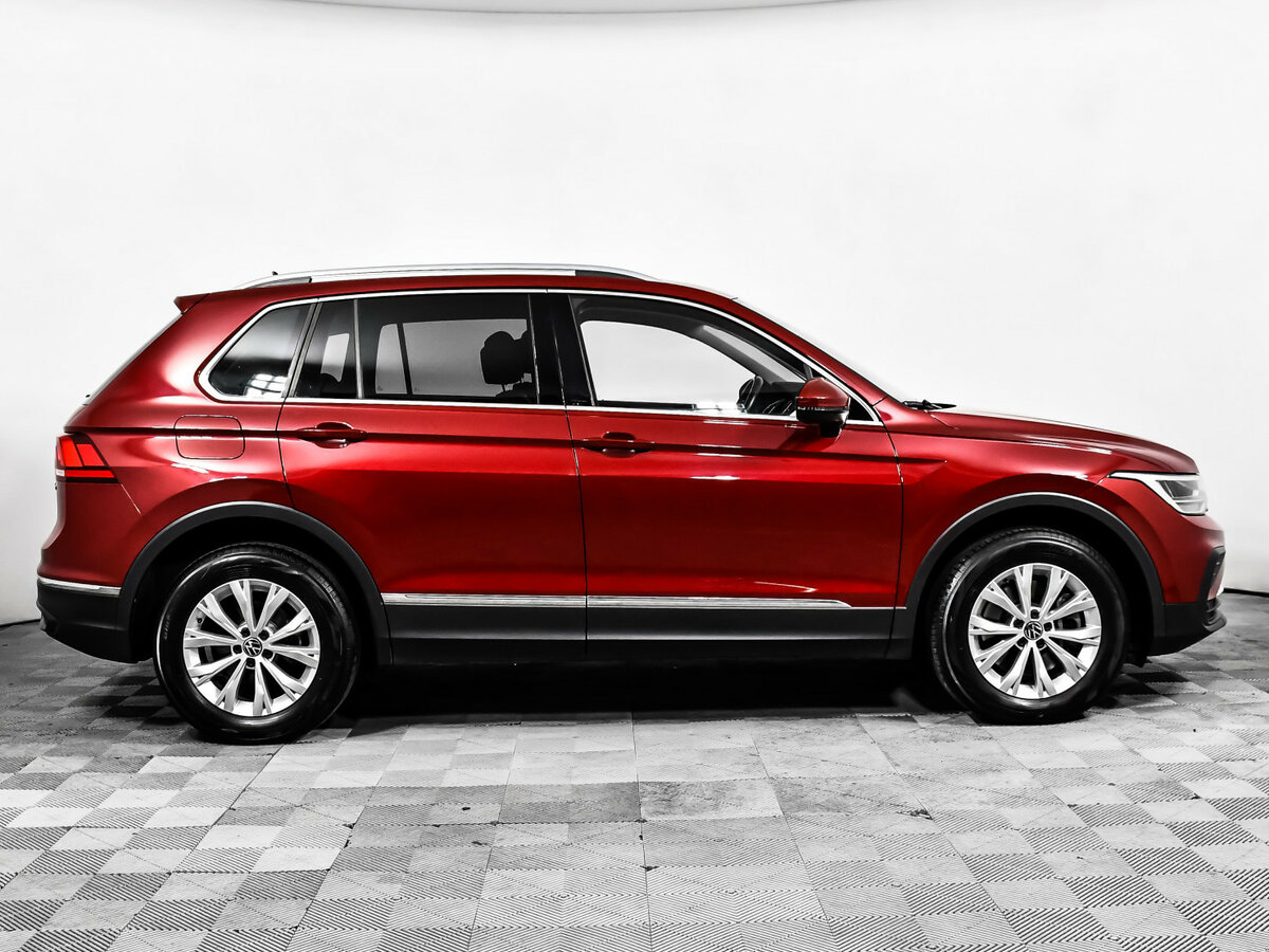 Volkswagen Tiguan II Рестайлинг, 2020 Фото №4