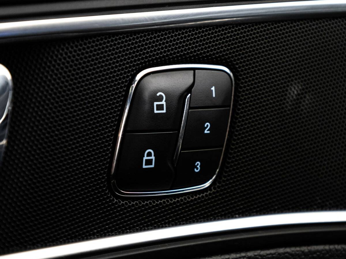 Ford Explorer V Рестайлинг 2, 2019 Фото №16