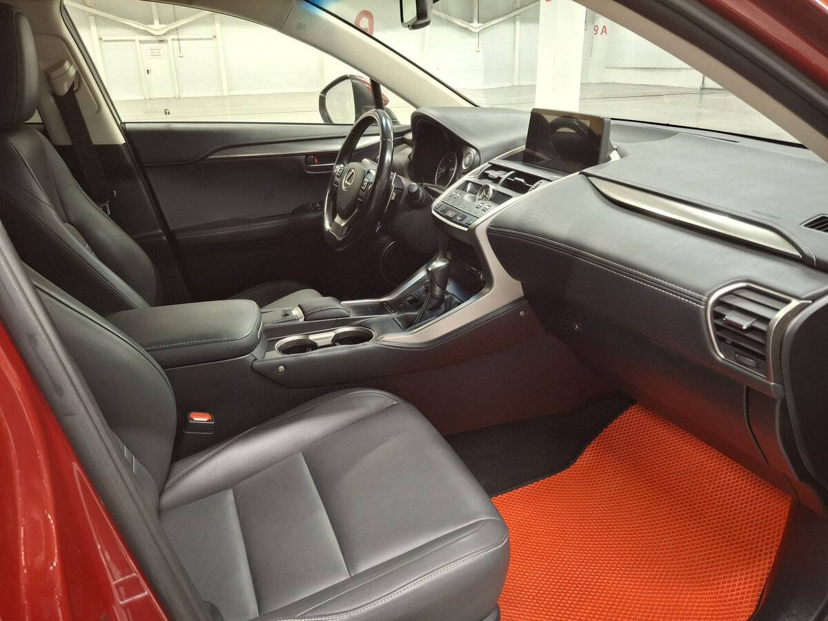 Lexus NX 200t I, 2017 Фото №11