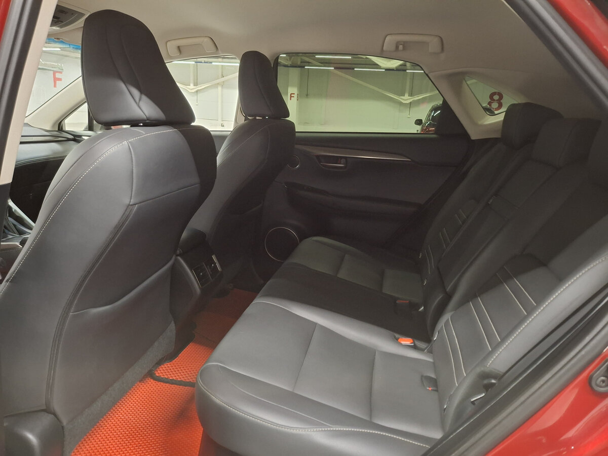 Lexus NX 200t I, 2017 Фото №12