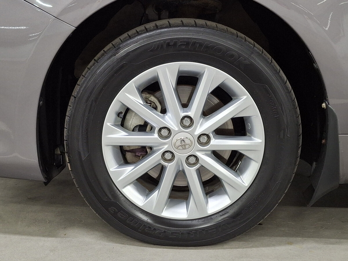 Toyota Camry VII (XV50) Рестайлинг, 2016 Фото №17