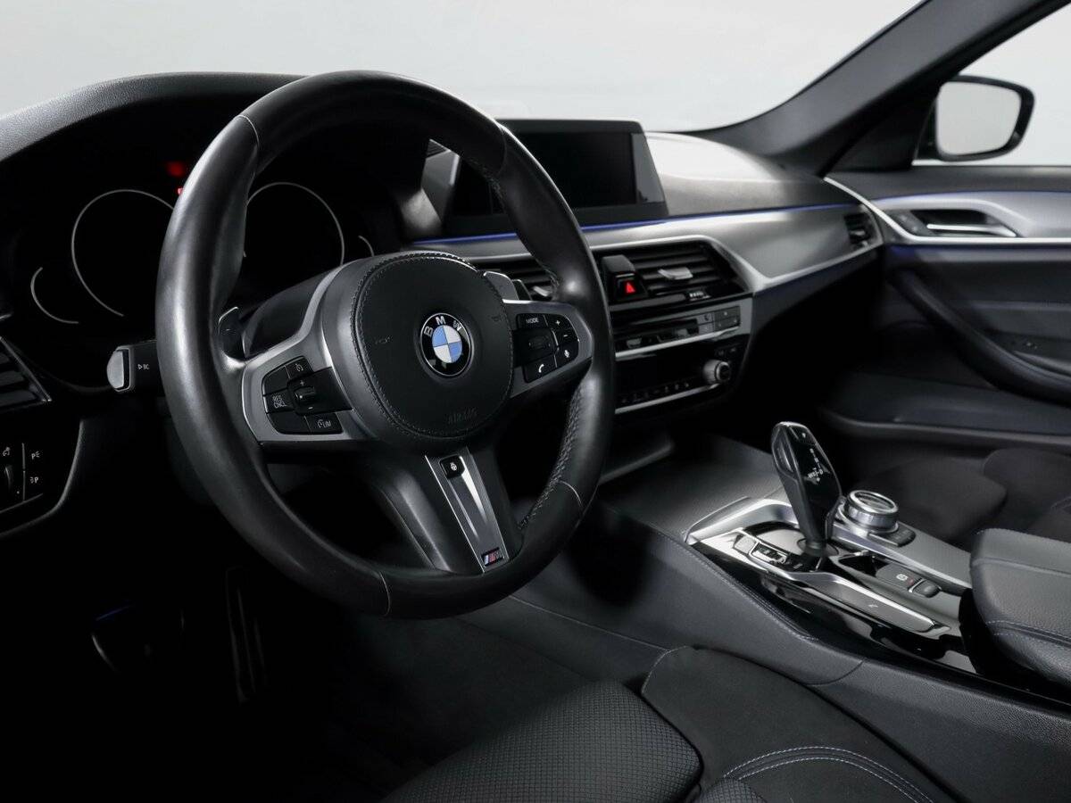 BMW 5 серии 520d xDrive VII (G30/G31), 2018 Фото №14