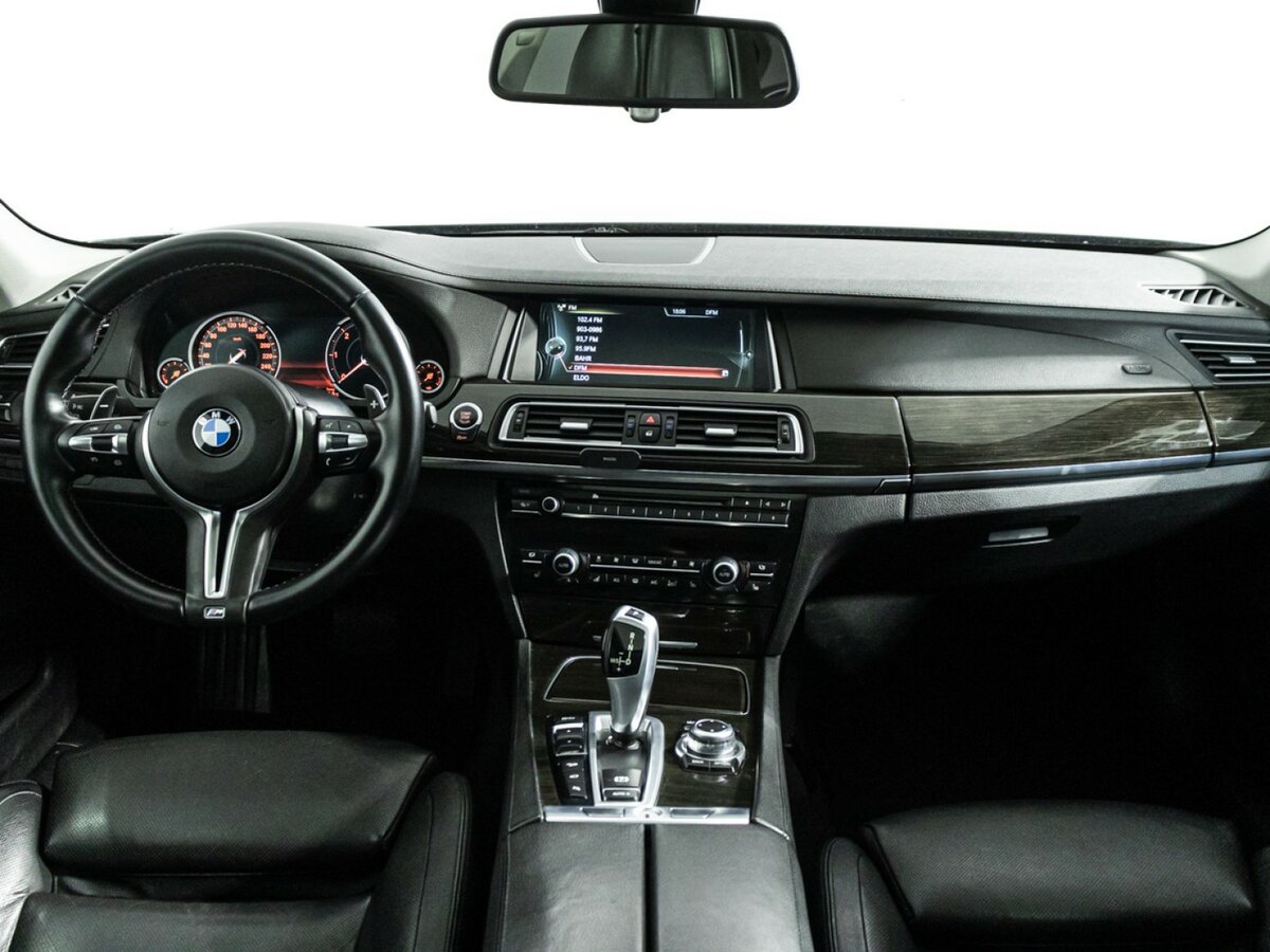BMW 7 серии 740d xDrive V (F01/F02/F04) Рестайлинг, 2013 Фото №13