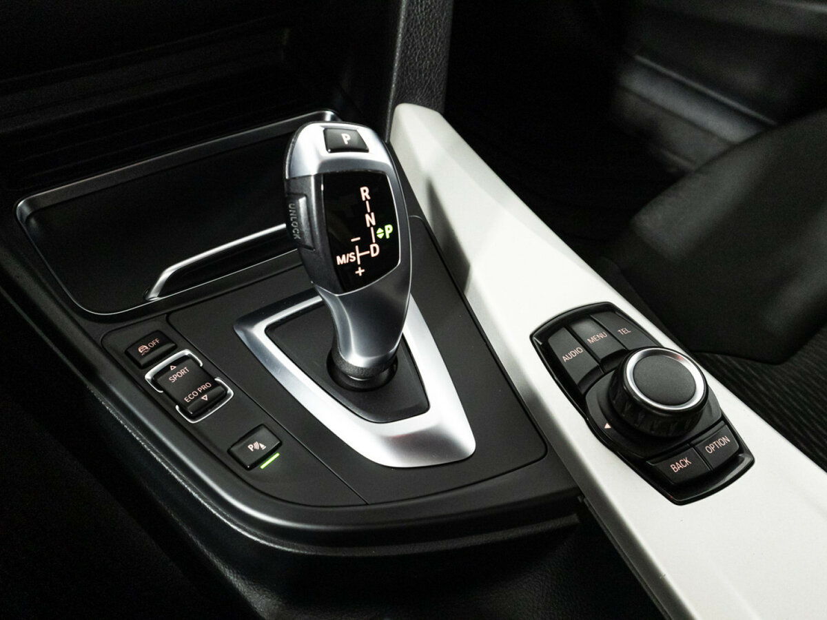 BMW 3 серии 318i VI (F3x) Рестайлинг, 2017 Фото №17