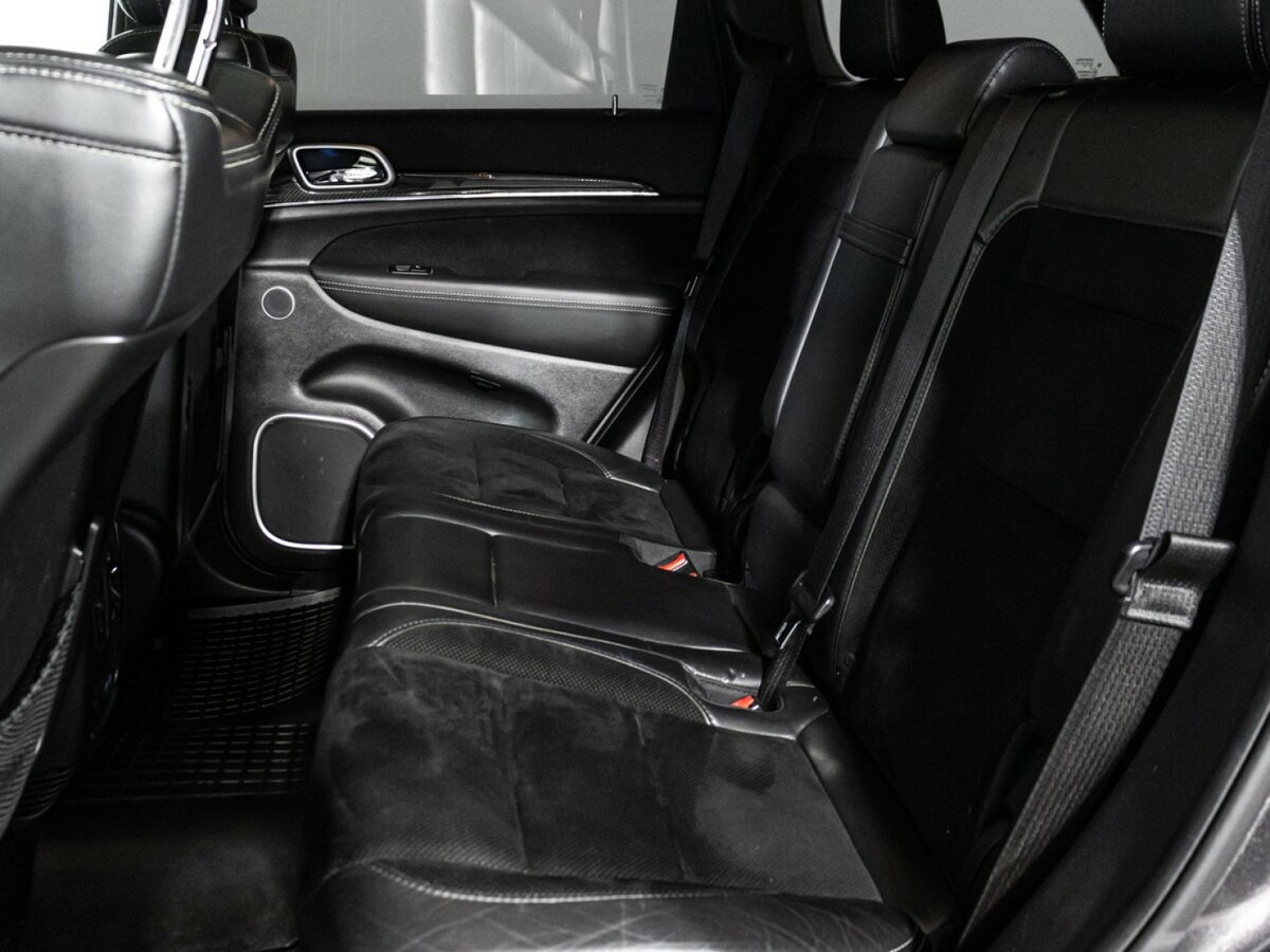 Jeep Grand Cherokee SRT IV (WK2) Рестайлинг, 2014 Фото №10