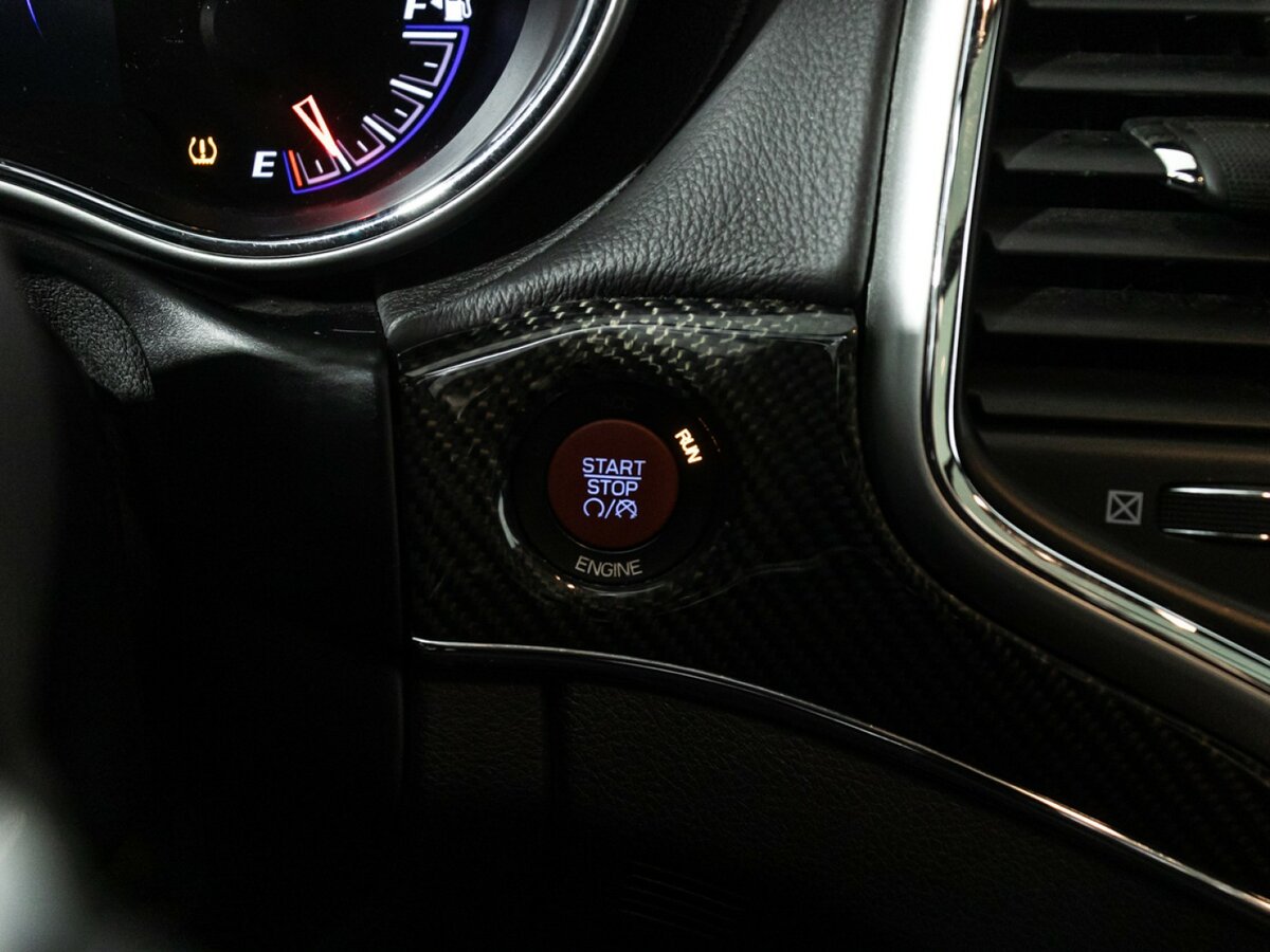 Jeep Grand Cherokee SRT IV (WK2) Рестайлинг, 2014 Фото №20