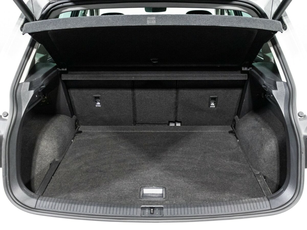 Volkswagen Tiguan II Рестайлинг, 2021 Фото №20