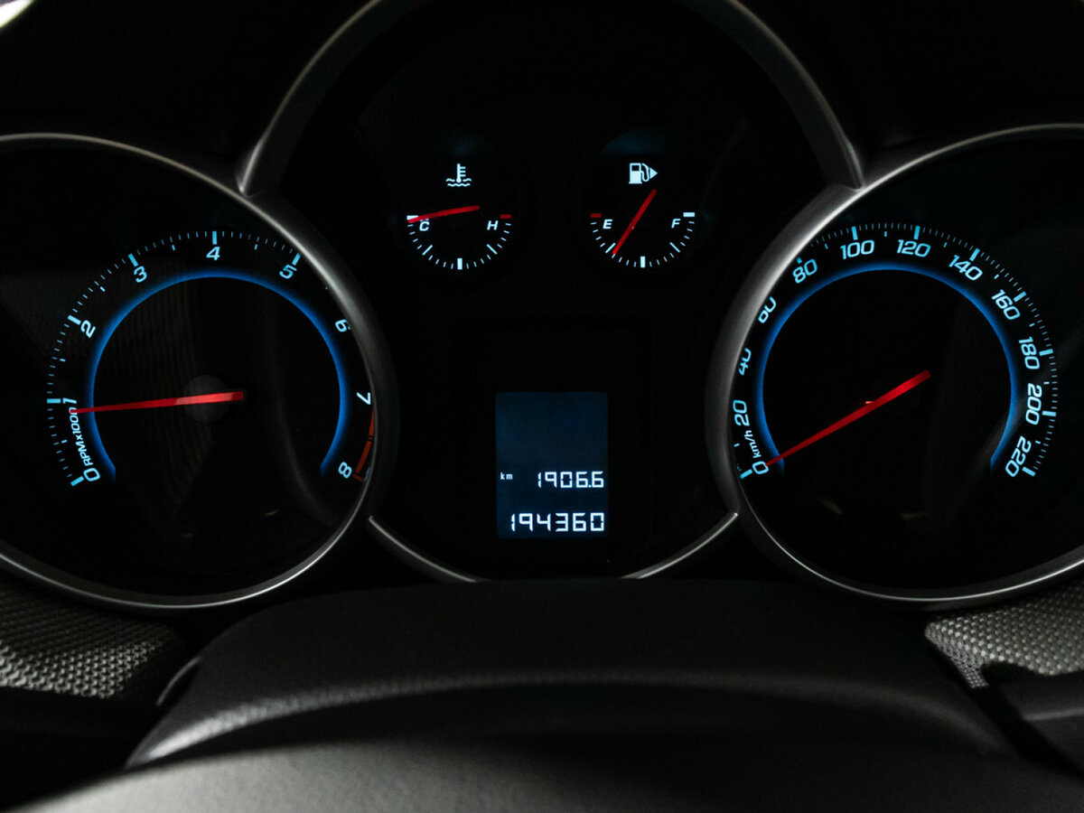 Chevrolet Cruze I Рестайлинг, 2012 Фото №12