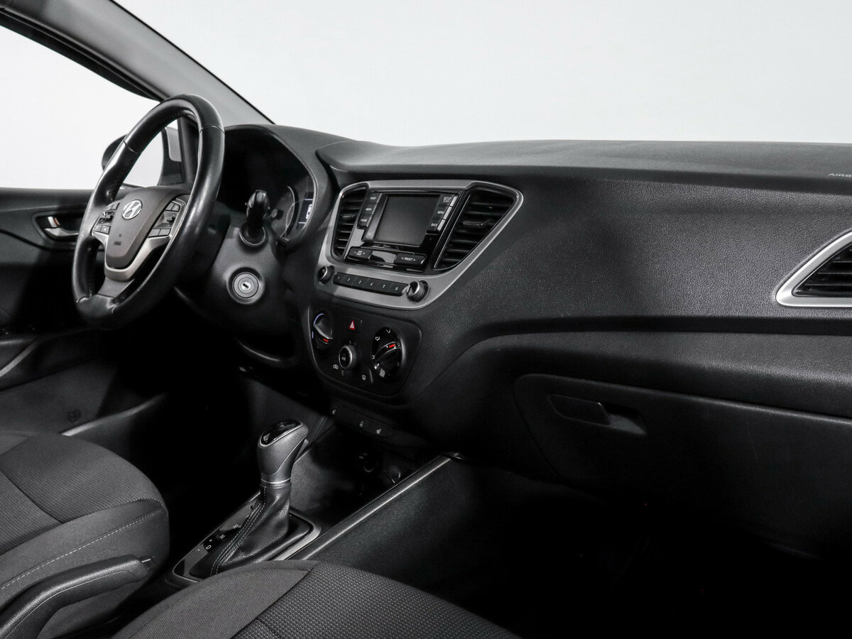 Hyundai Solaris II, 2018 - 70 070 км. | Фото №7