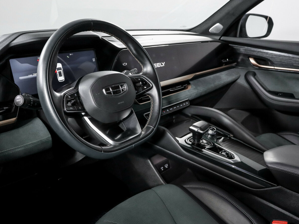 Geely Monjaro I, 2023 Фото №12