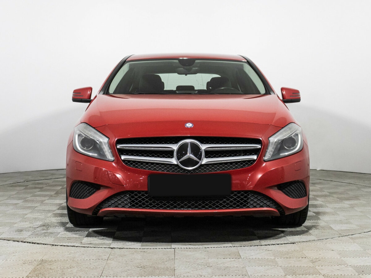 Mercedes-Benz A-Класс 180 III (W176), 2013 - 126 995 км. | Фото №2