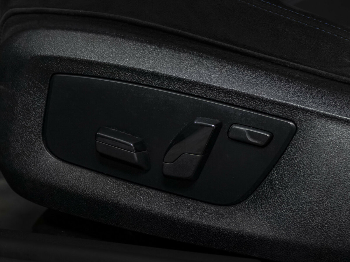 BMW 5 серии 520d xDrive VII (G30/G31/G38), 2018 Фото №16