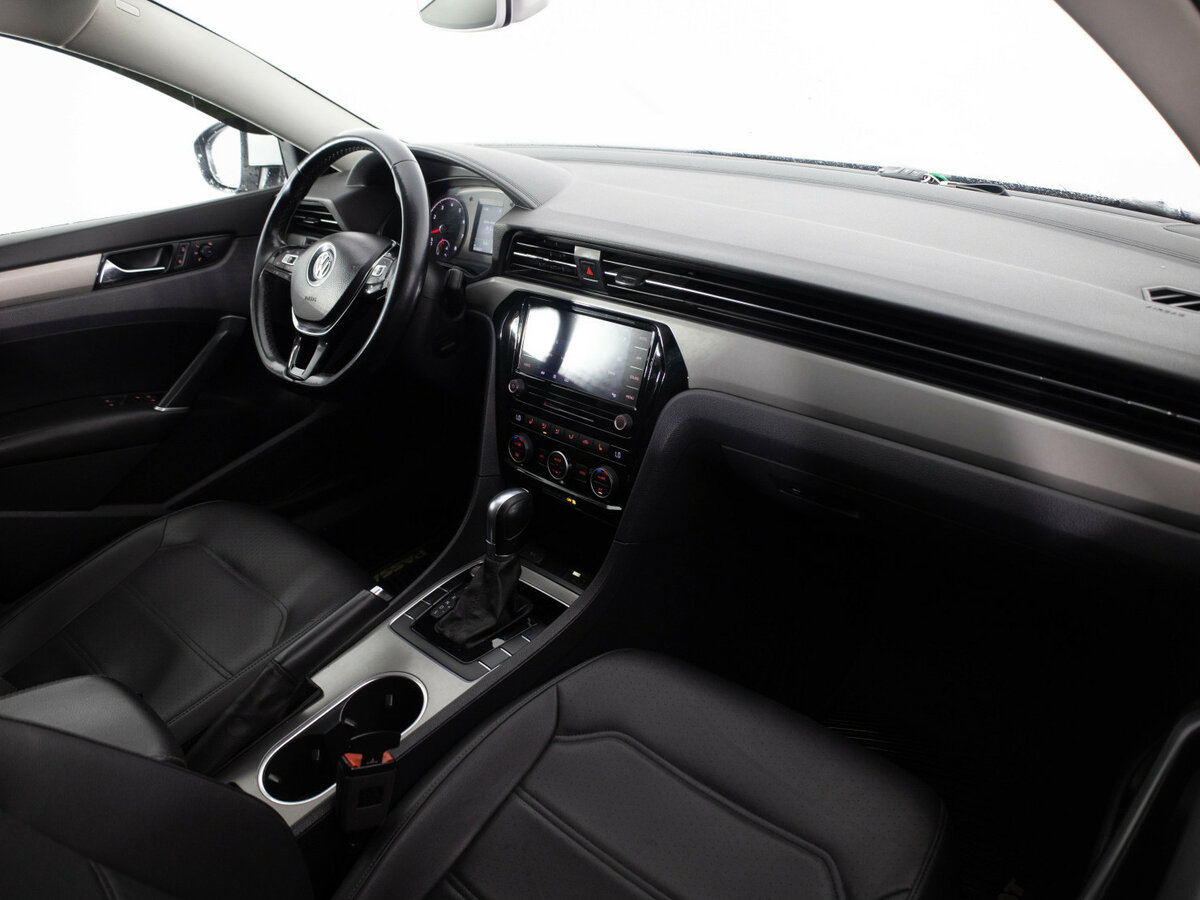 Volkswagen Passat B8 Рестайлинг, 2020 Фото №16