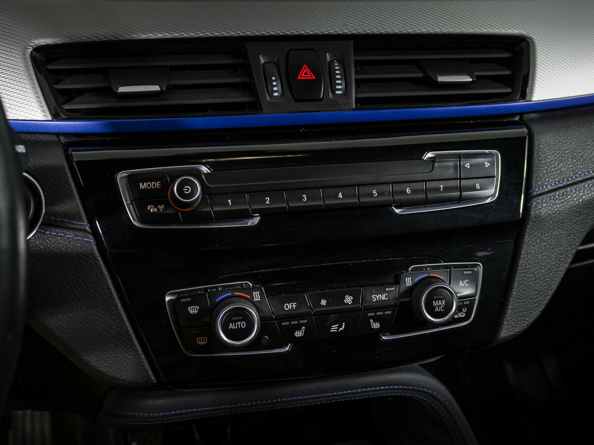 BMW X1 20i xDrive II (F48) Рестайлинг, 2020 Фото №13