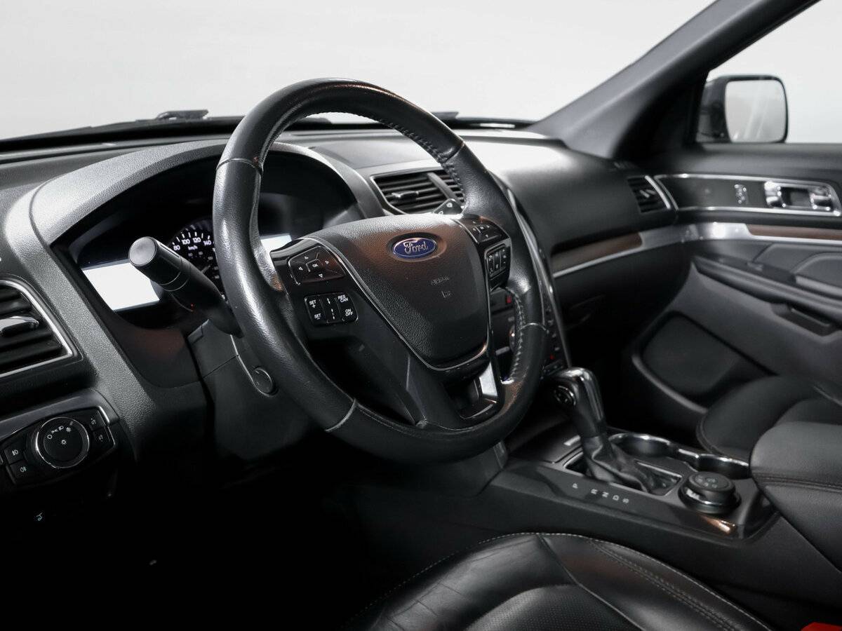 Ford Explorer V Рестайлинг 2, 2019 Фото №13