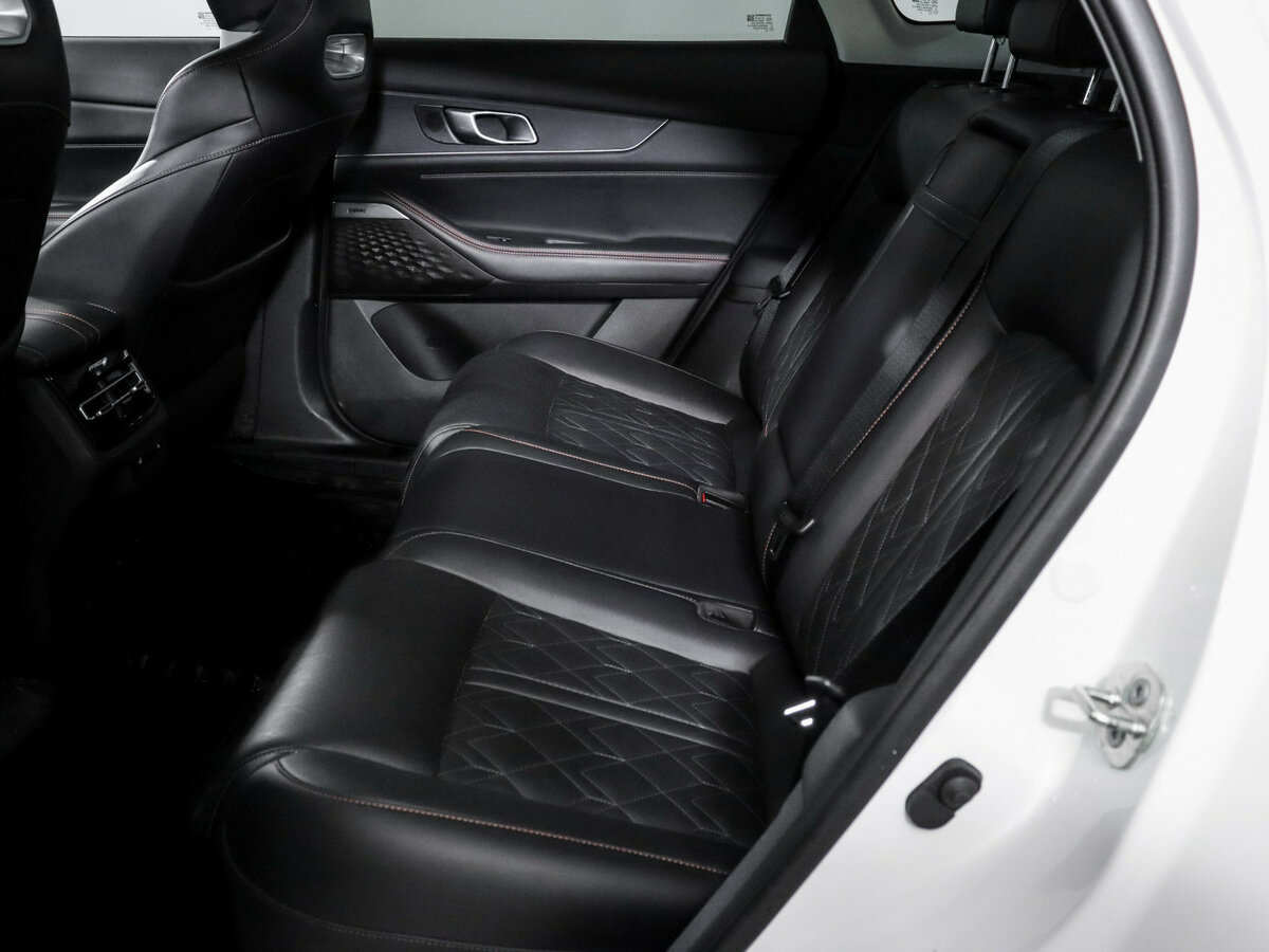 Changan UNI-K, 2024 Фото №10