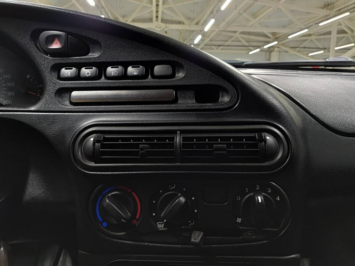 Chevrolet Niva I Рестайлинг, 2017 Фото №15