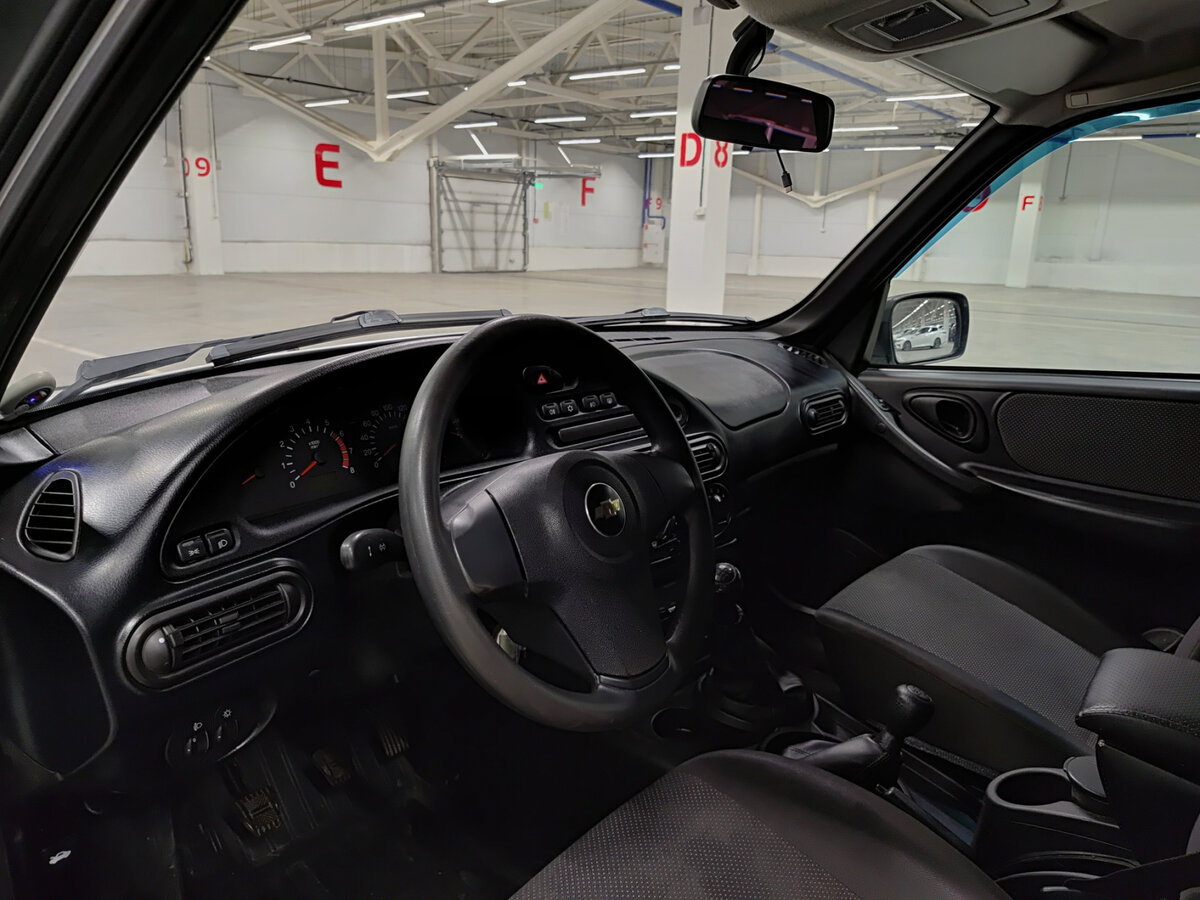 Chevrolet Niva I Рестайлинг, 2017 Фото №16