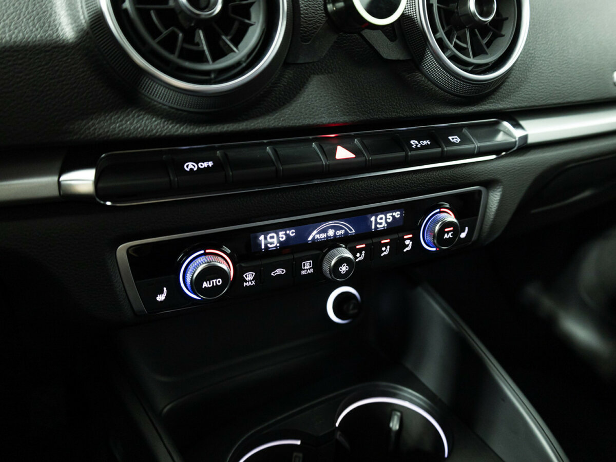 Audi A3 III (8V) Рестайлинг, 2018 Фото №17