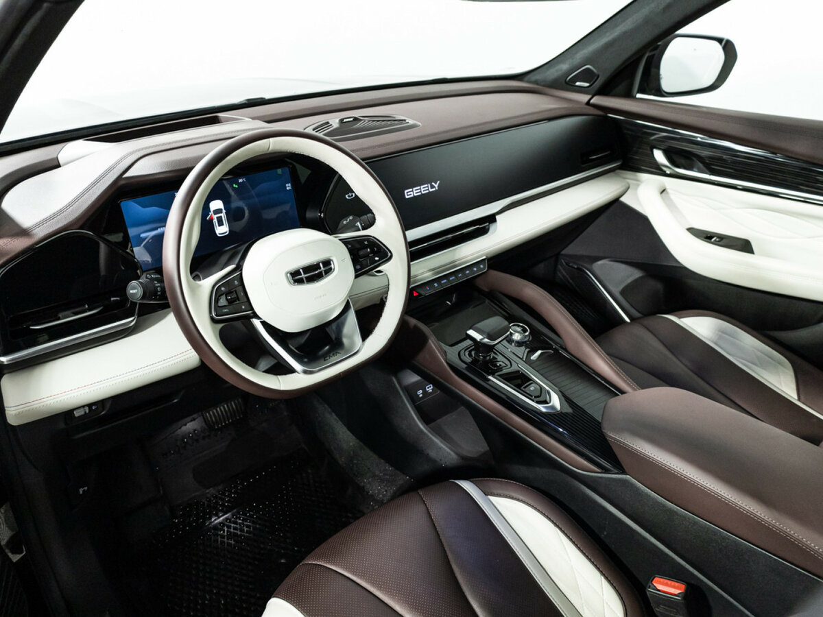 Geely Monjaro I, 2023 Фото №9