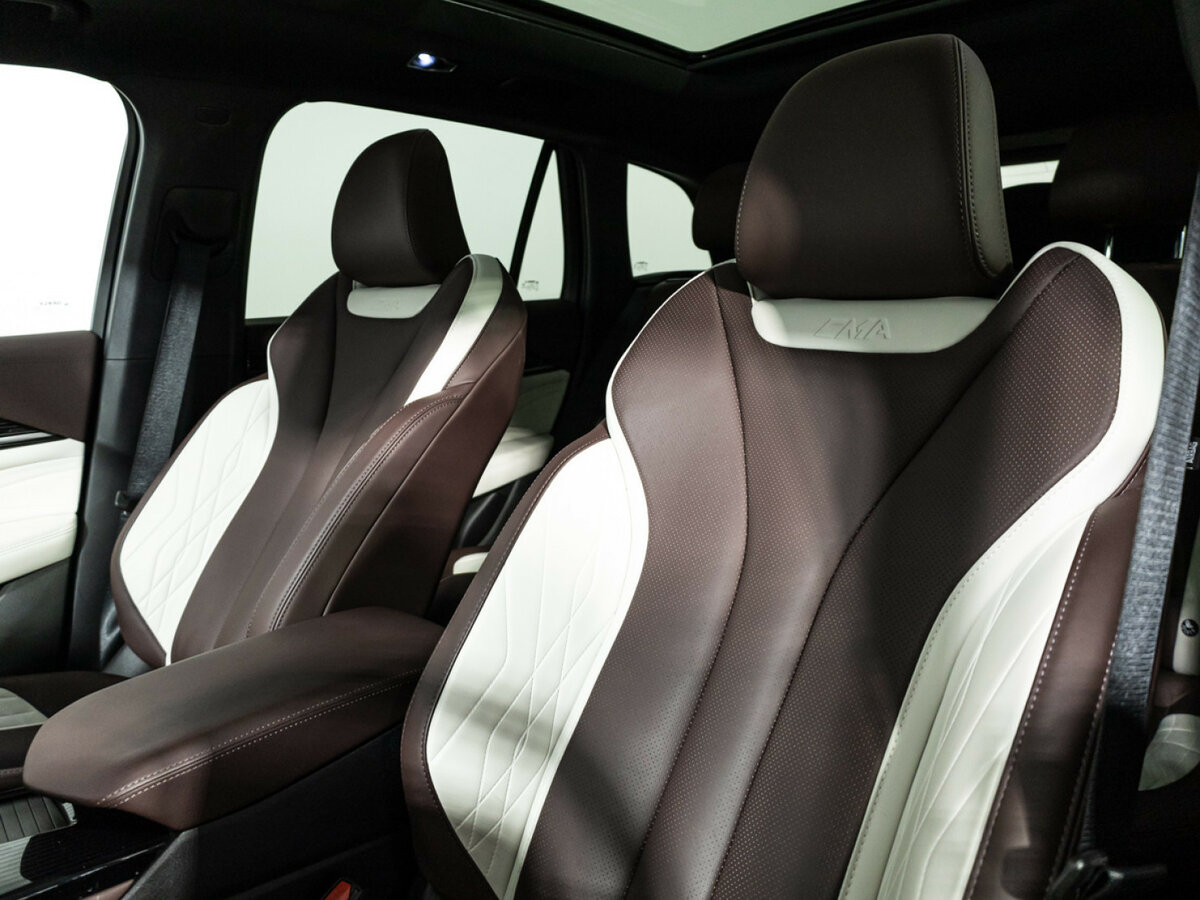 Geely Monjaro I, 2023 Фото №24