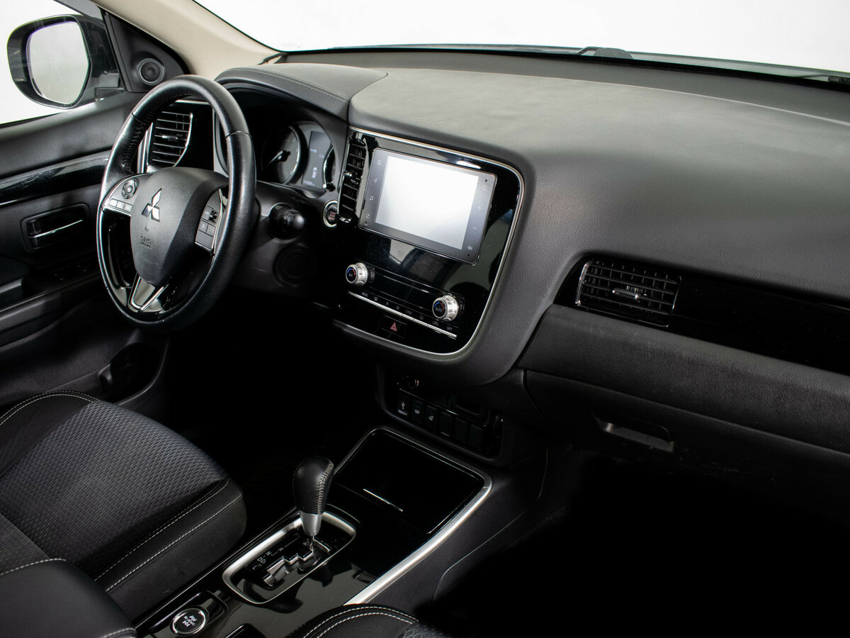 Mitsubishi Outlander III Рестайлинг 3, 2021 Фото №10