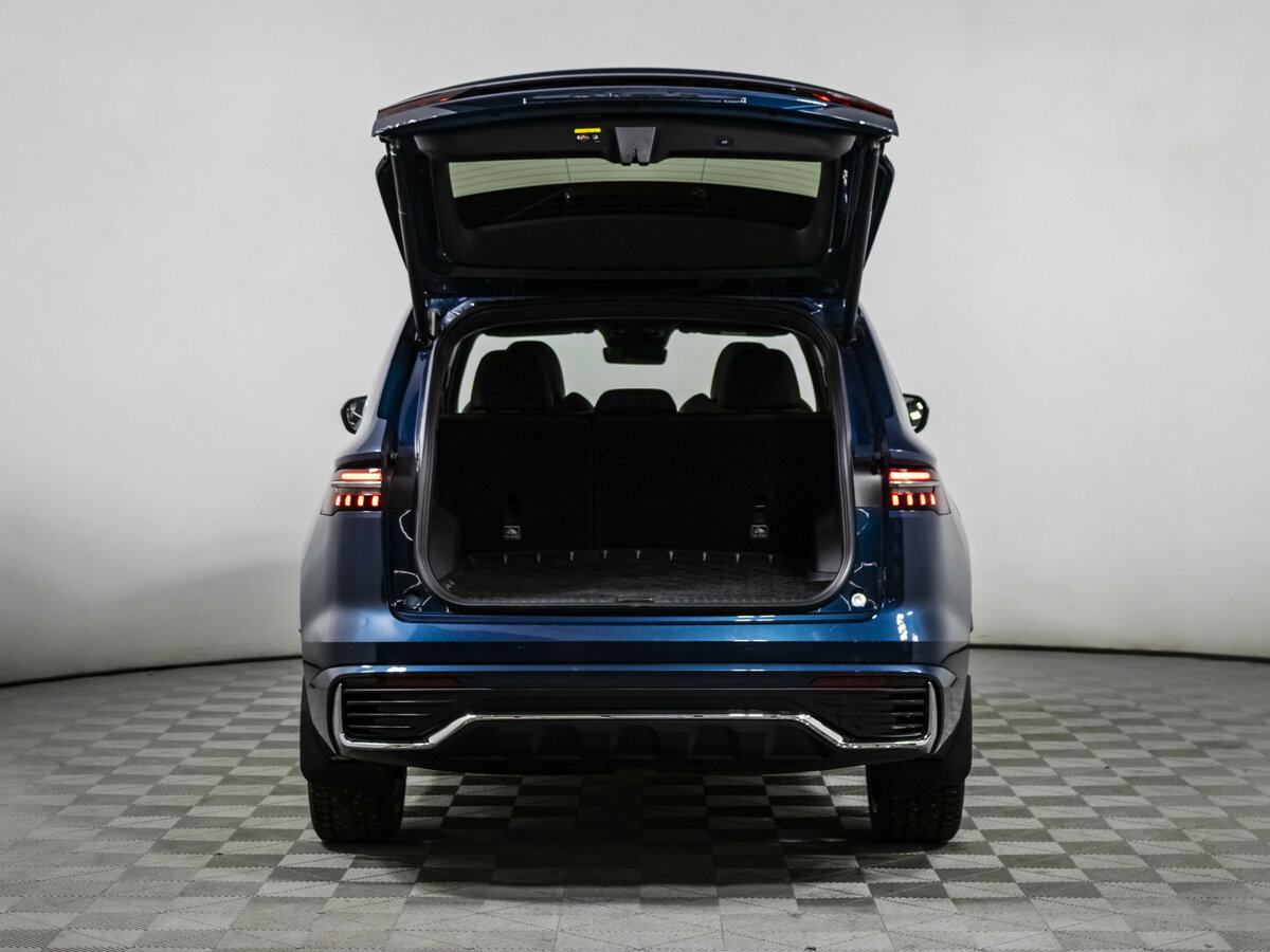 Geely Monjaro I, 2023 Фото №18