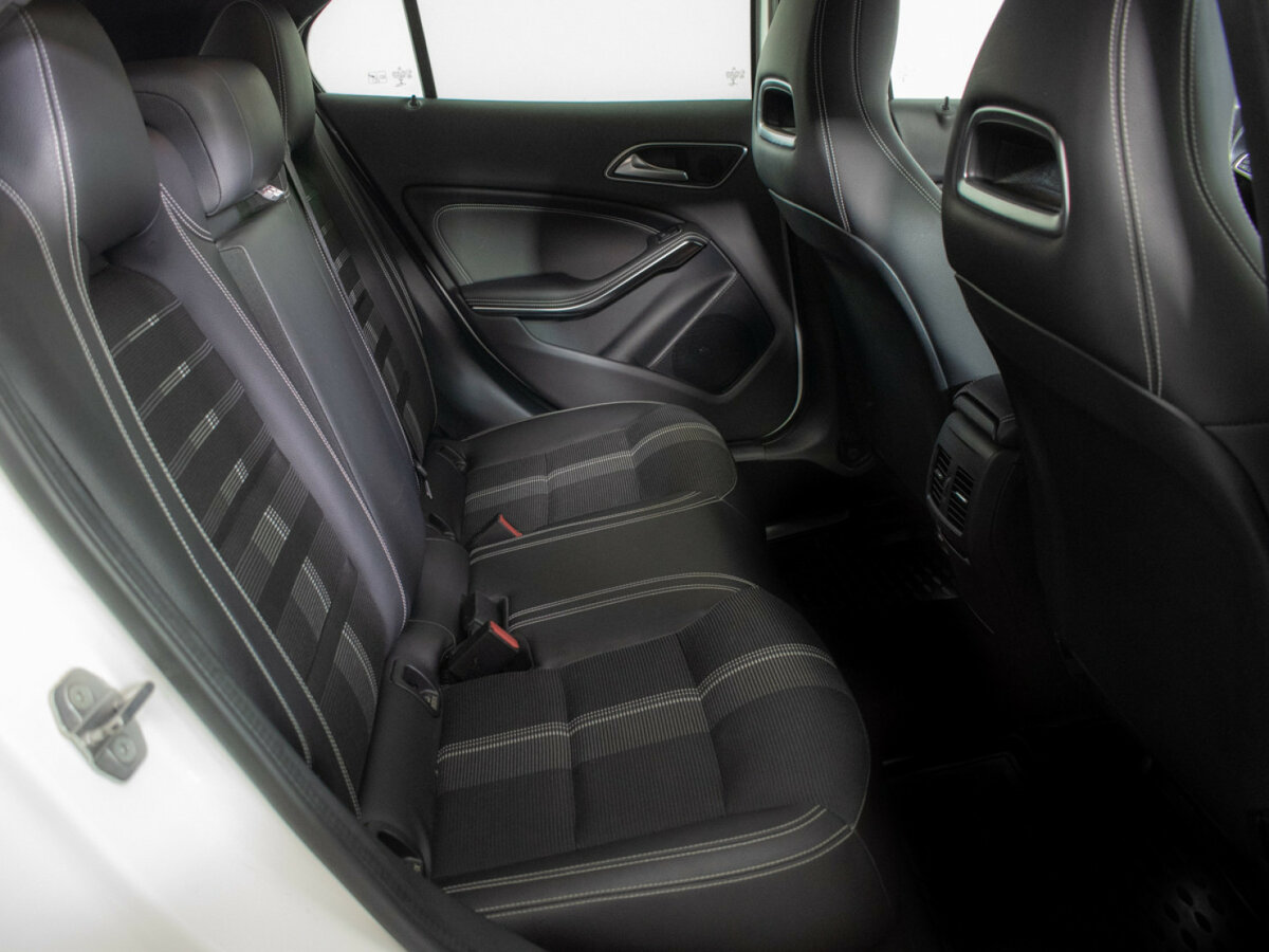 Mercedes-Benz GLA 200 I (X156) Рестайлинг, 2018 - 81 142 км. | Фото №8