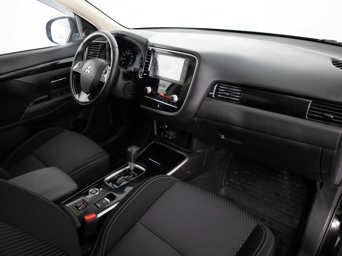 Mitsubishi Outlander III Рестайлинг 3, 2020 - 76 905 км. | Фото №7