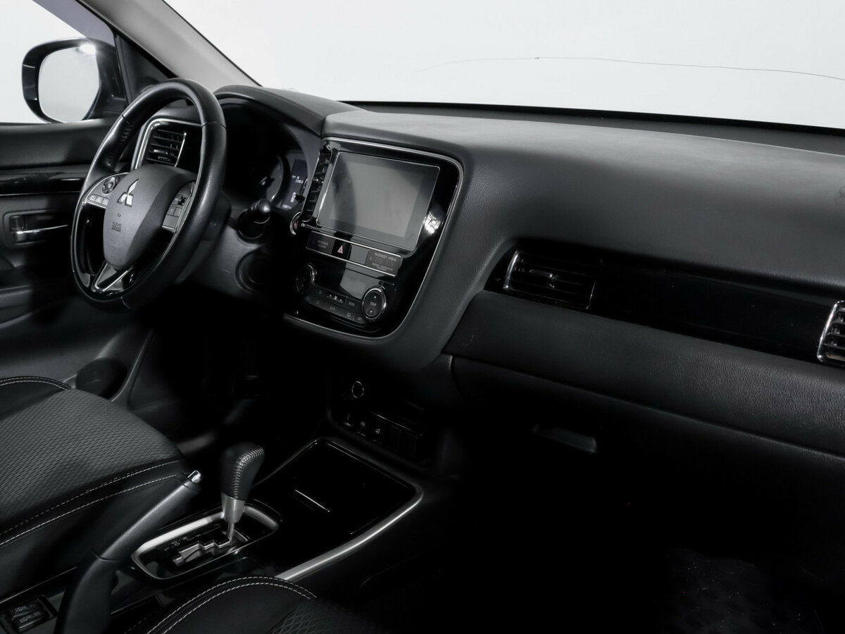Mitsubishi Outlander III Рестайлинг 3, 2019 Фото №9