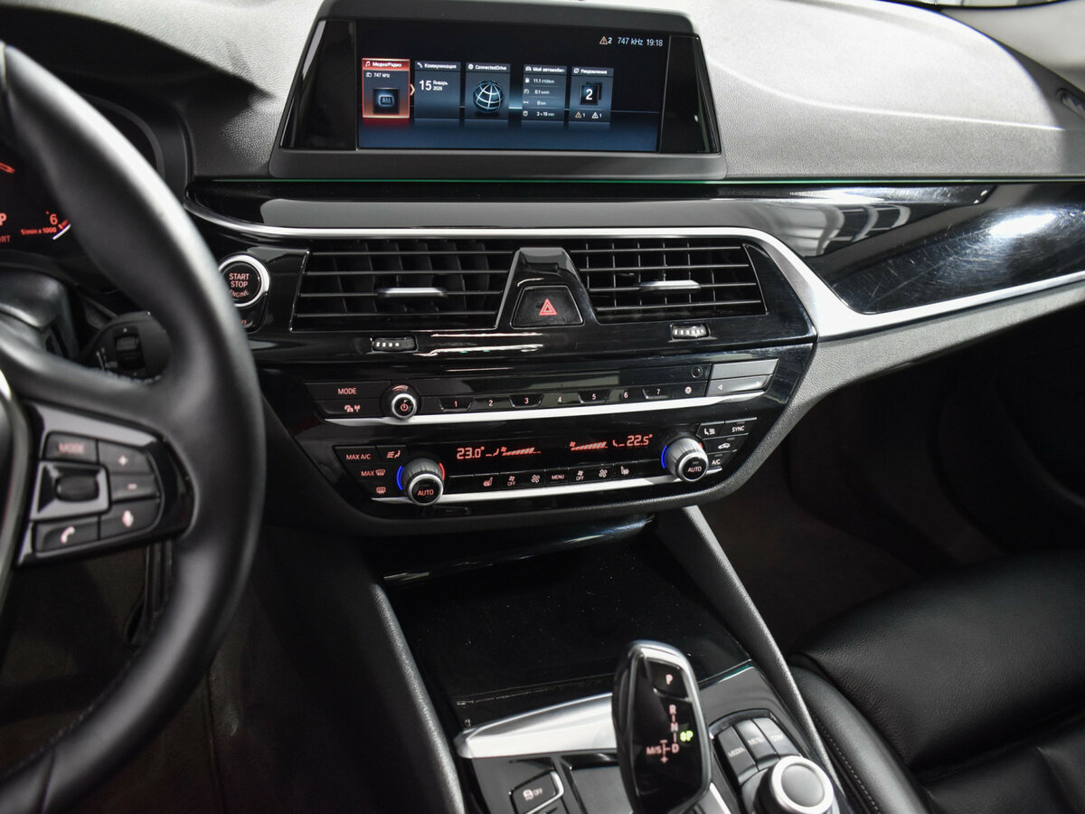 BMW 5 серии 520d VII (G30/G31/G38), 2019 Фото №17